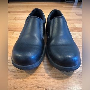 Boys black dress shoes Safe T Step (size 8)